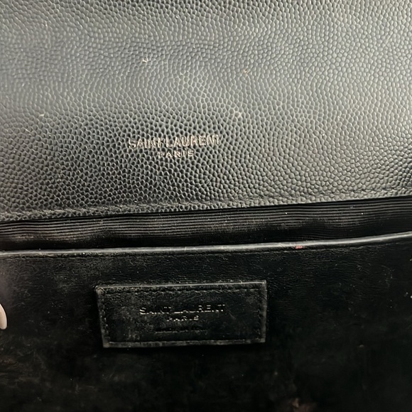 YSL ENVELOPE MEDIUM IN QUILTED GRAIN DE POUDRE EMBOSSED LEATHER
NOIR - Picture 14 of 15